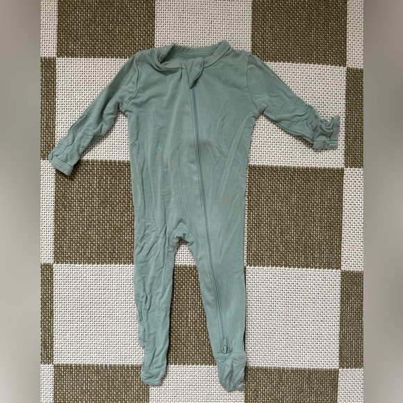 Kyte Baby zippered footie VGUC 0-3month - Picture 1 of 3